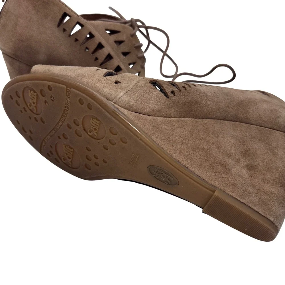 Sofft Womens 11 Taupe Suede Laser Cut Lace Up Wedge Sandals‎ Boho Chic